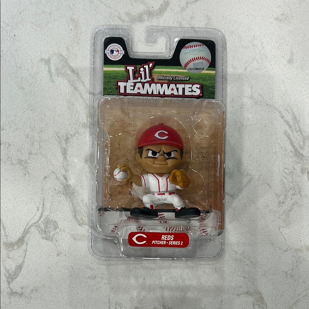 Lil' Teammates Cincinnati Reds Pitcher Series 2 Figure